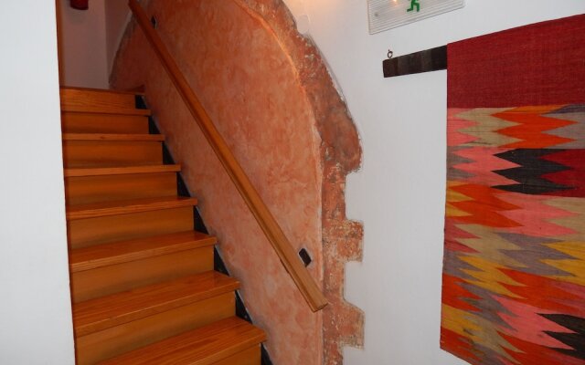 Kasteli Suites