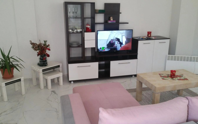 Xxl Apartament City Centar 1