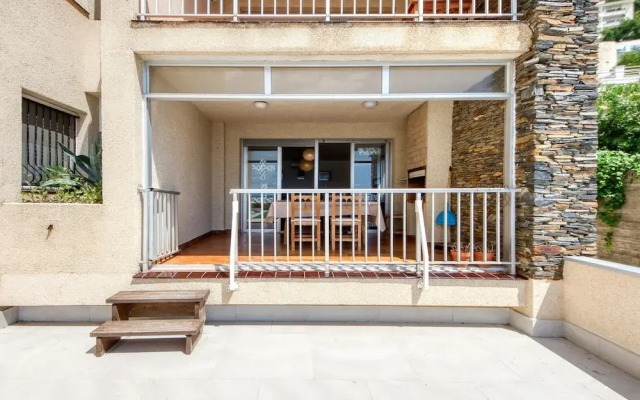 Posh Apartment Near Canyelles Petites