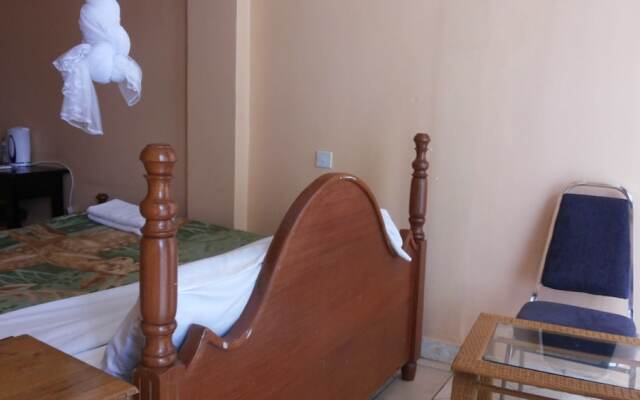 Pauline Hotel