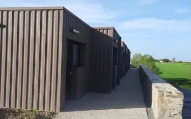 Logis Hôtel Et Restaurant La Croix De Mille