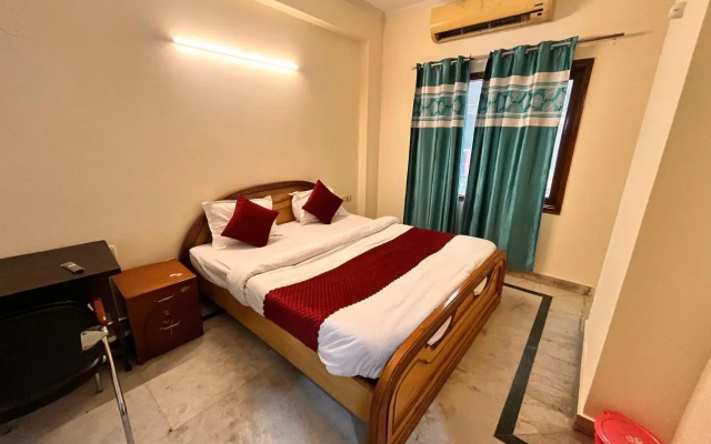 OYO Rooms 786 Old Gurgaon