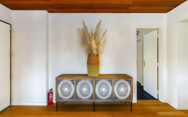 Stylish Sunny Penthouse Near Cascais Center & Greenspace