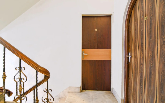 Fabexpress Avenue Villa