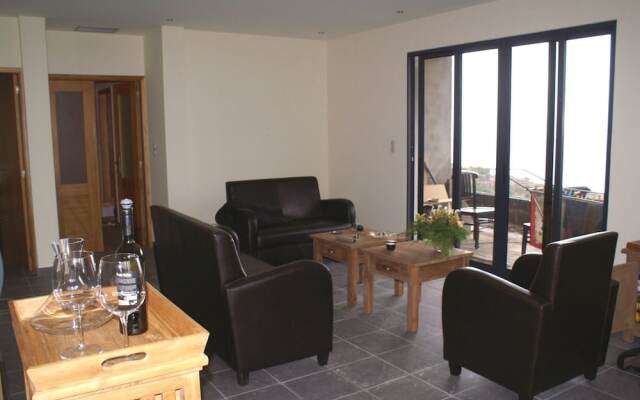 Comfortable Holiday Home in Boaventura With Barbecue