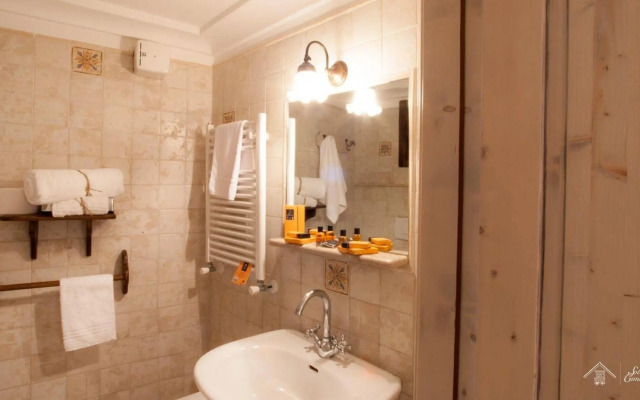 Sotto Le Cummerse Albergo Diffuso