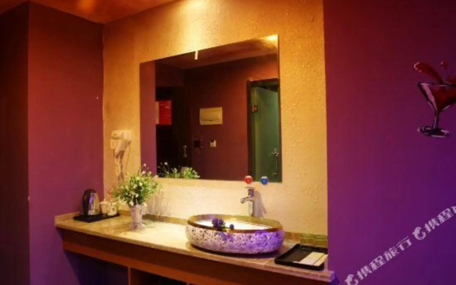 Tule Hotel