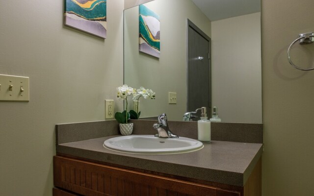 FRONTDESK 2015 East 4th Street Apts Downtown Cleveland