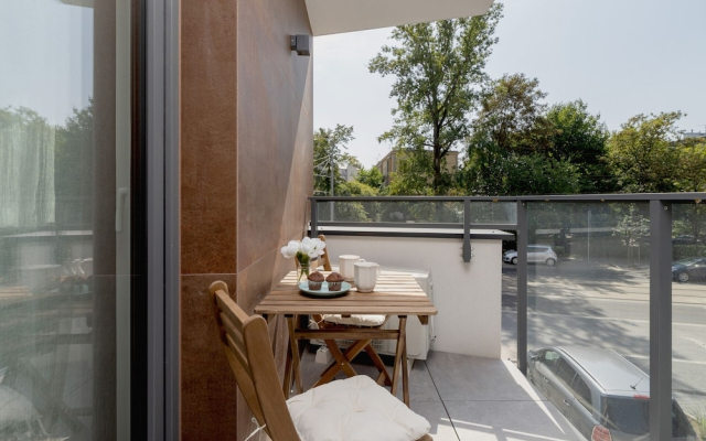 Apartment Bronowicka by Renters