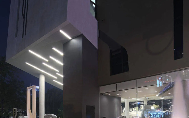 Nine Forty One Hotel
