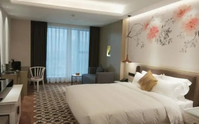 Paco Ya Hotel (Zhanjiang Guomao People's Square)