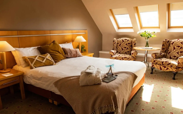 Lahinch Coast Hotel & Suites