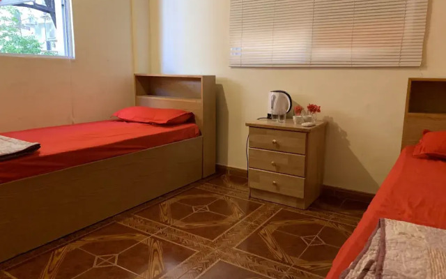 Room17 Youth Hostel
