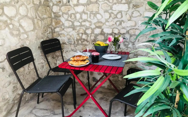 La Petite Normande En Ville (Adults Only)