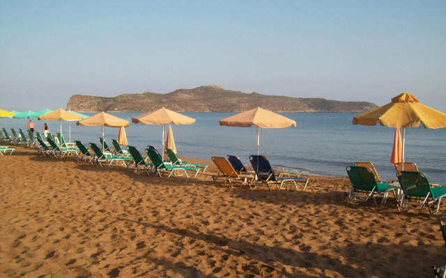 Kato Stalos Beach