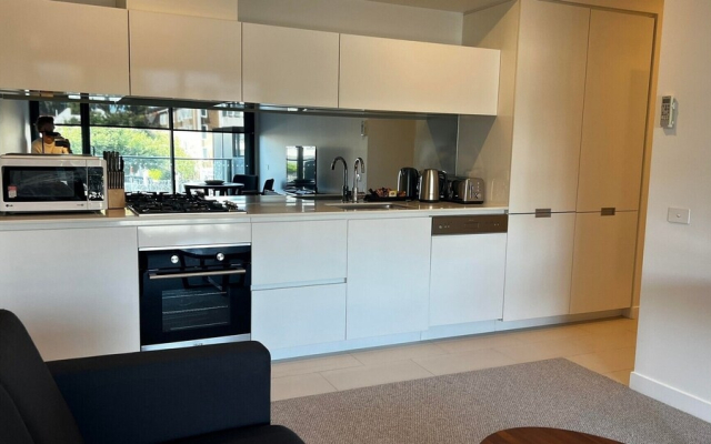 Bond Street Suite