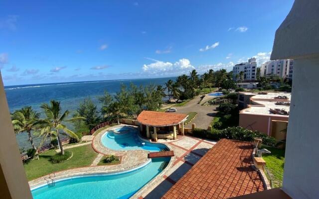 Lux Suites shanzu Seafront Apartments