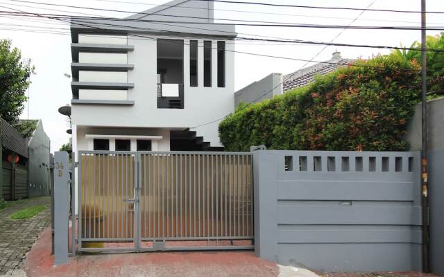 Airy Eco Mampang Prapatan Enam Belas 34B Jakarta