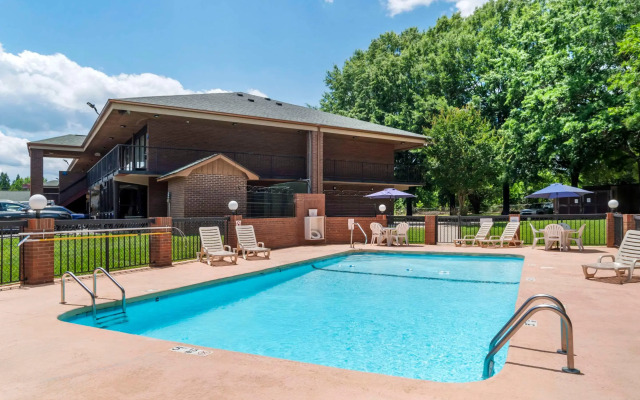 Days Inn by Wyndham Wilkesboro