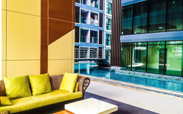 Siam Oriental Tropical Garden by Parikal