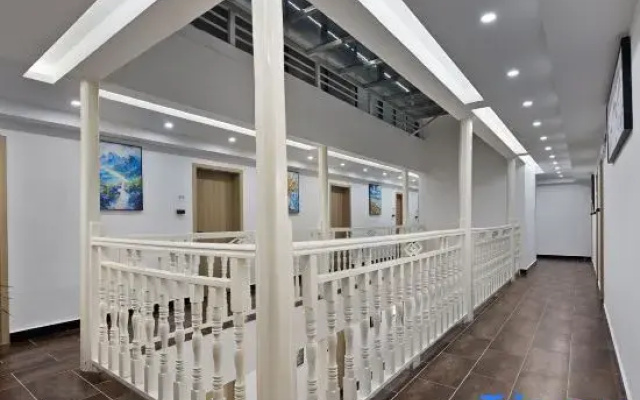 Fenghuang Manqin Courtyard Homestay