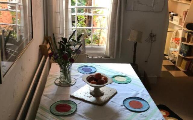 Whitstable Tree House Retreat
