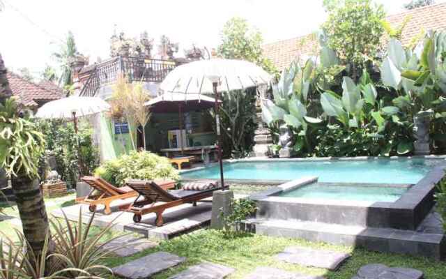 Villa Bungsil Gading