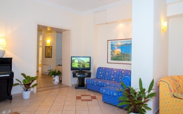 Hotel Tirreno