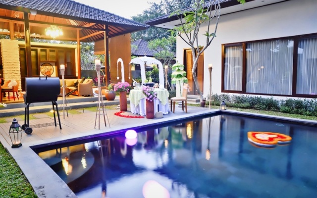 Ubud Raya Villa