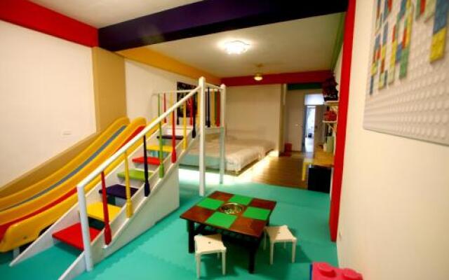 Rainbow Nest Fengyuan Museum