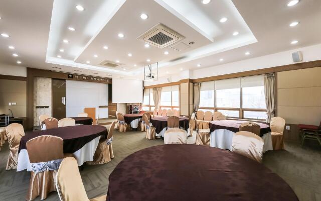 Boryeong (Daecheon) Mud Beach Hotel