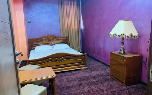 Hotel N1