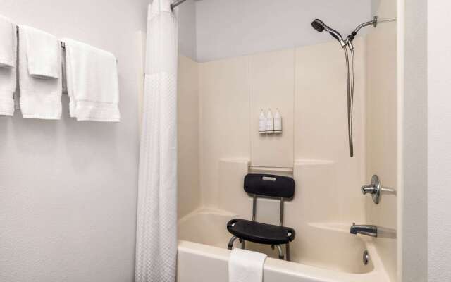 Travelodge by Wyndham Depoe Bay