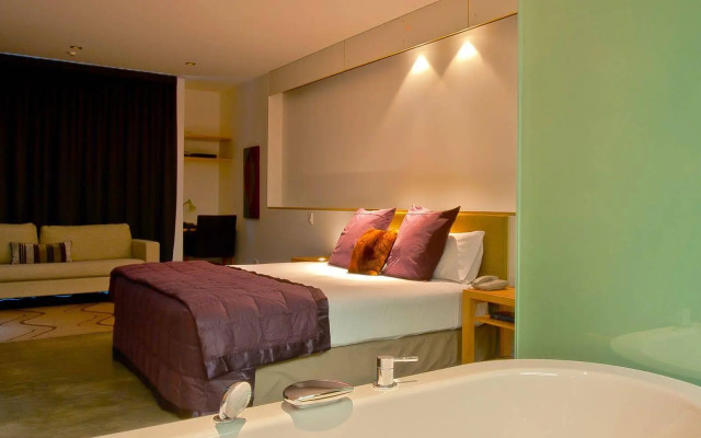 The Arrow Hotel
