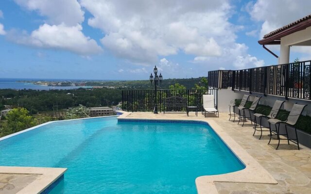 Sosua Mountain top Ocean View Mansion Great for pa