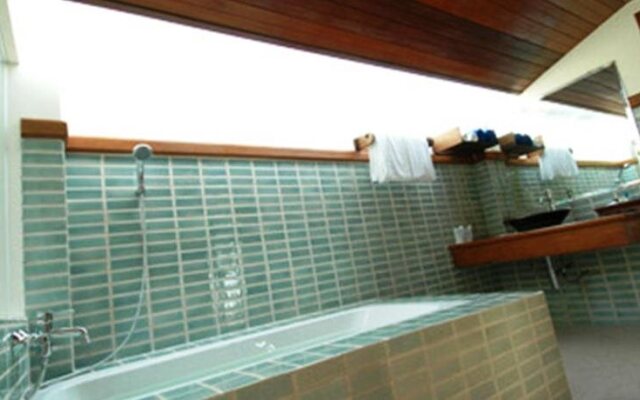 Anandah Beach Resort
