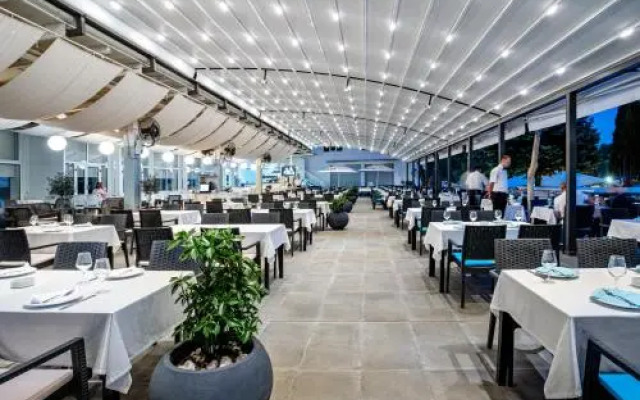 Romantique Veles Hotel