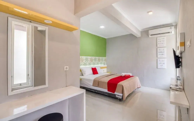 RedDoorz near Malioboro Tugu Station Jogja 2