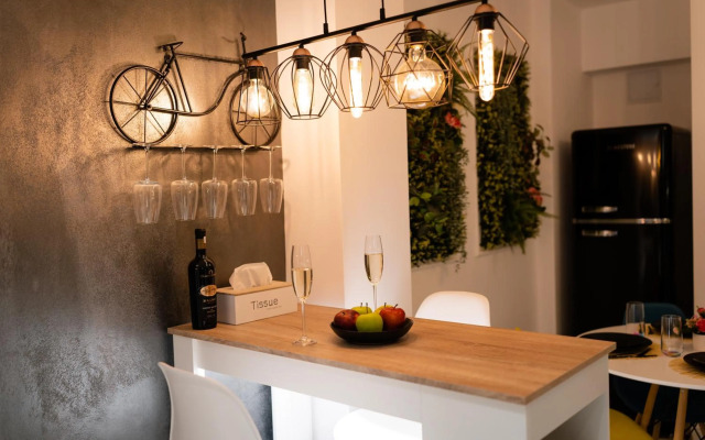 Artsy riverside suite - Amazing central apartment