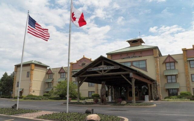 Darien Lake Lodge on the Lake
