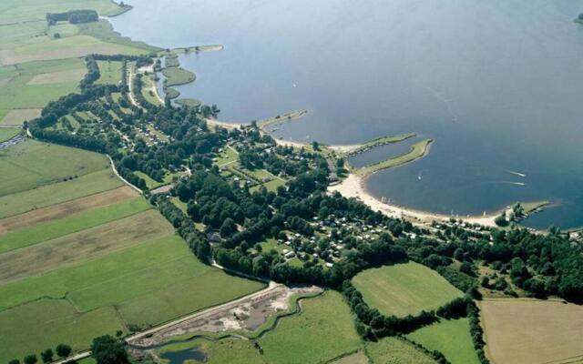 Beach Chalet Bad Hoophuizen VU43