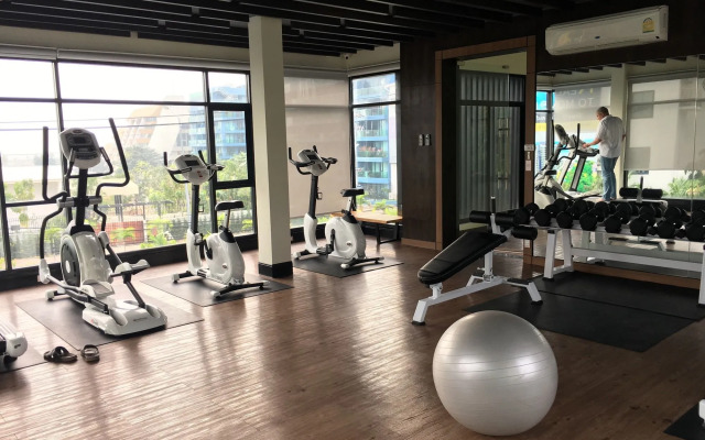 Dusit Grand Condo View Pattaya