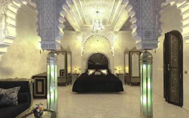 Riad Mumtaz Mahal