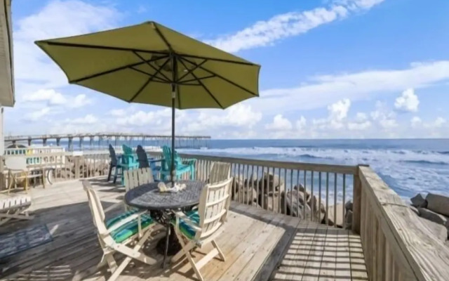 Margaritaville 2 Bedroom Home by RedAwning