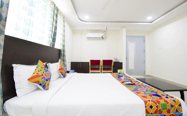 FabHotel Siri Inn Madhapur
