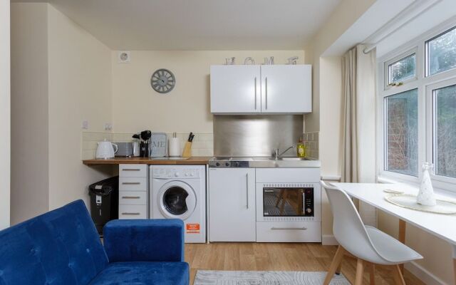 Luxury Burgess Apartments