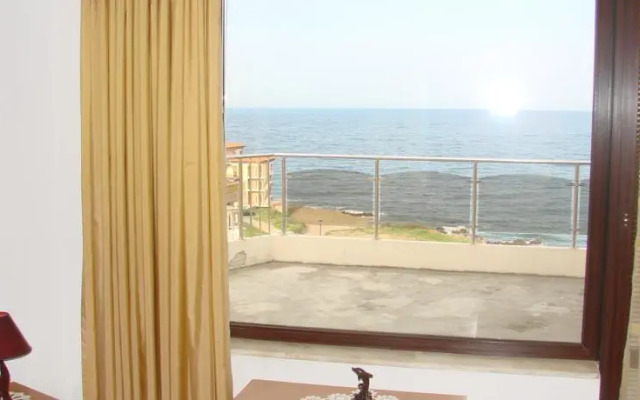 Golden Fish Family Hotel