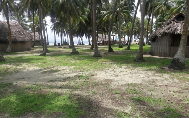 Cabins in Aguja Island