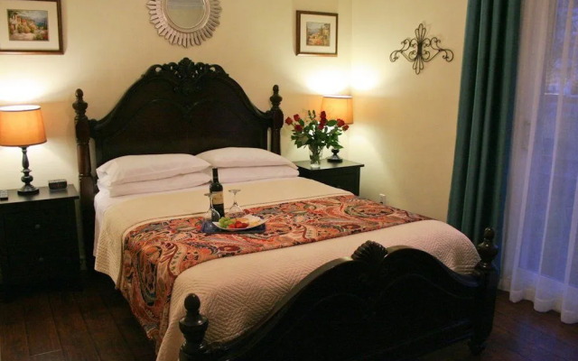 Via Veneto - Old Town