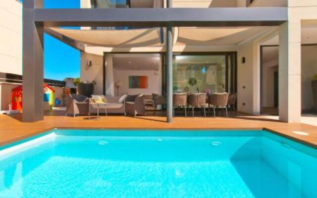 Villa Jade II